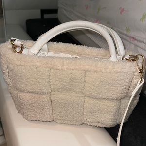 White bag fluffy material